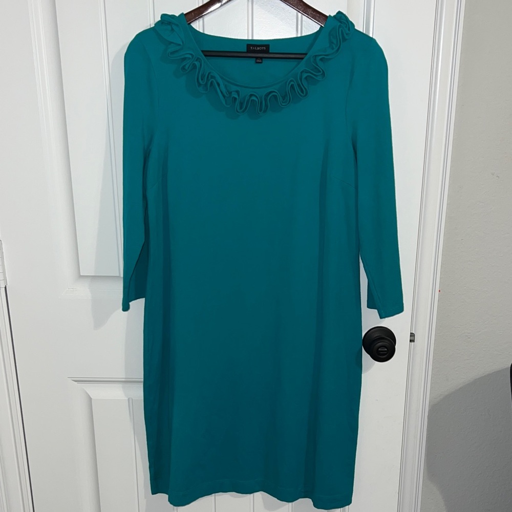 Talbots Womens Size M jade green scoop neck ruffled 3/4 sleeve shift dress